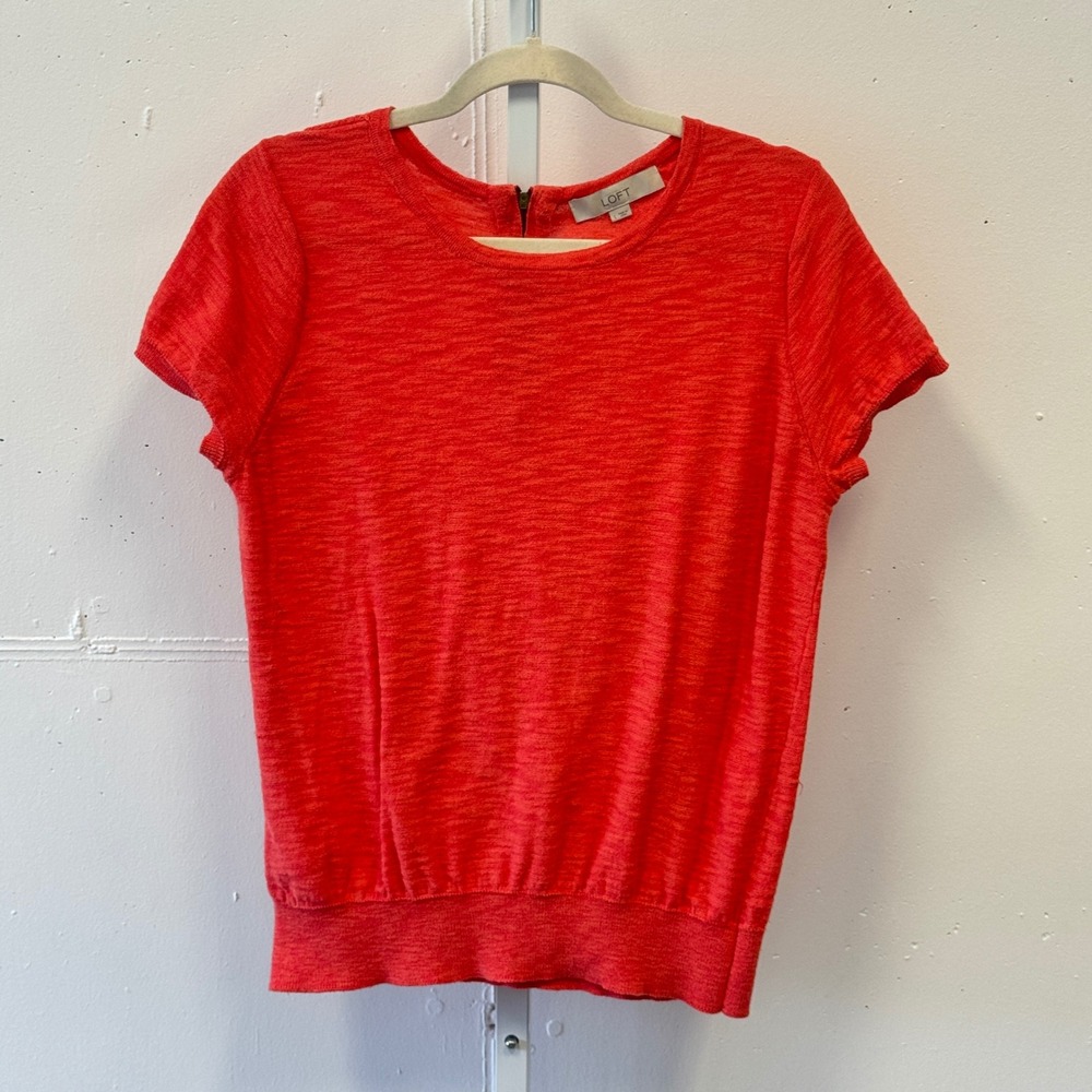 LOFT Womens Short Sleeve Knit Top Coral Orange Exposed Back Zip Size Large